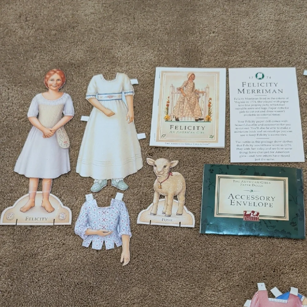 American Girl Paper Dolls Set - Green, Blue, Pink, Red - Picture 13 of 15